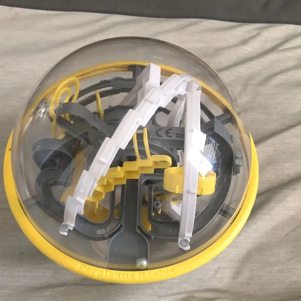 3D Maze Puzzle Dome Perplexus Rookie - Yellow & Gray